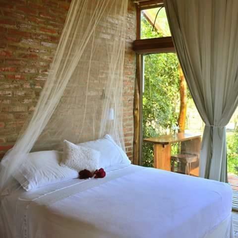 Sitio Buraco Fundo Hotell Vale Verde Exteriör bild
